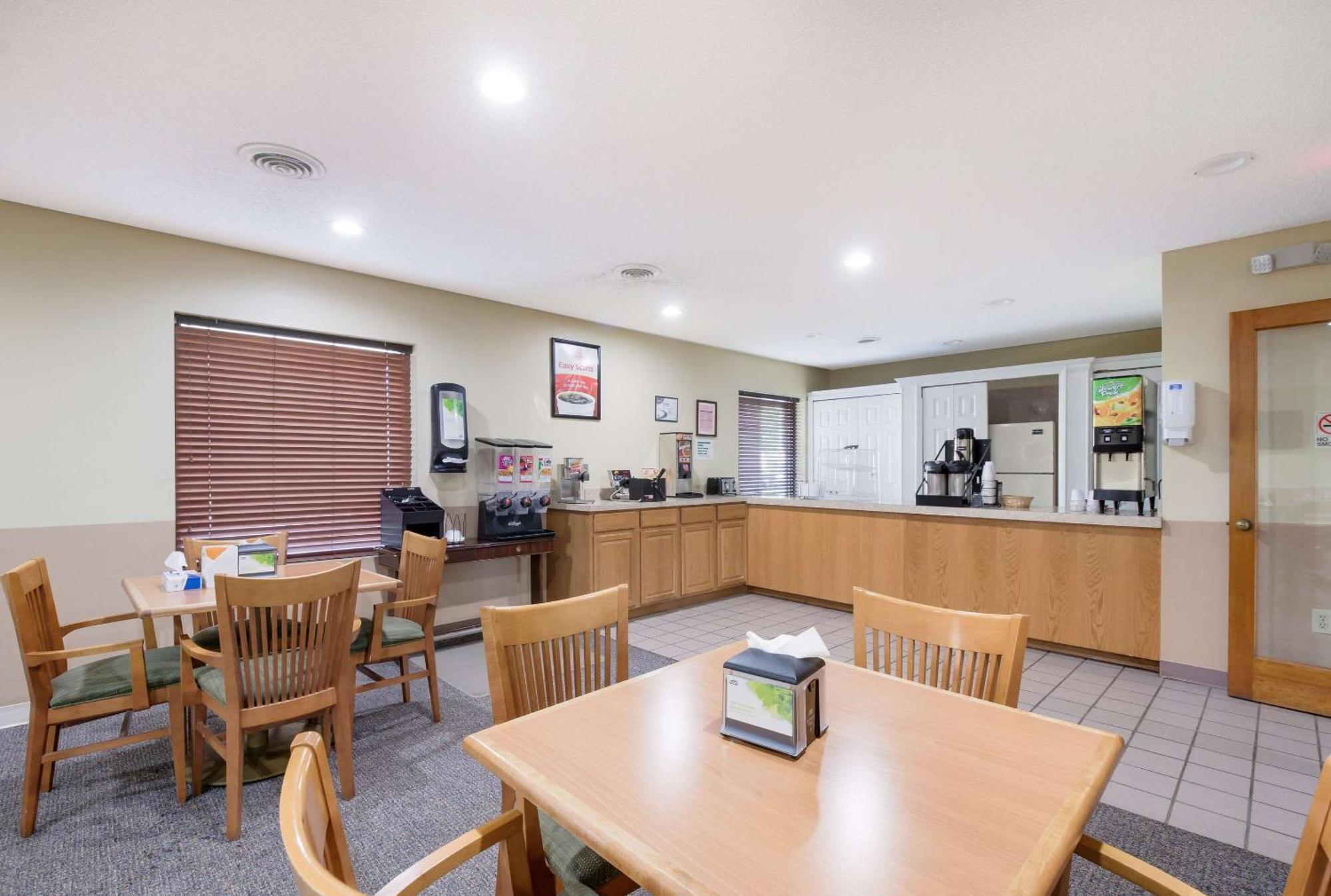 Econo & East Hotel Knoxville